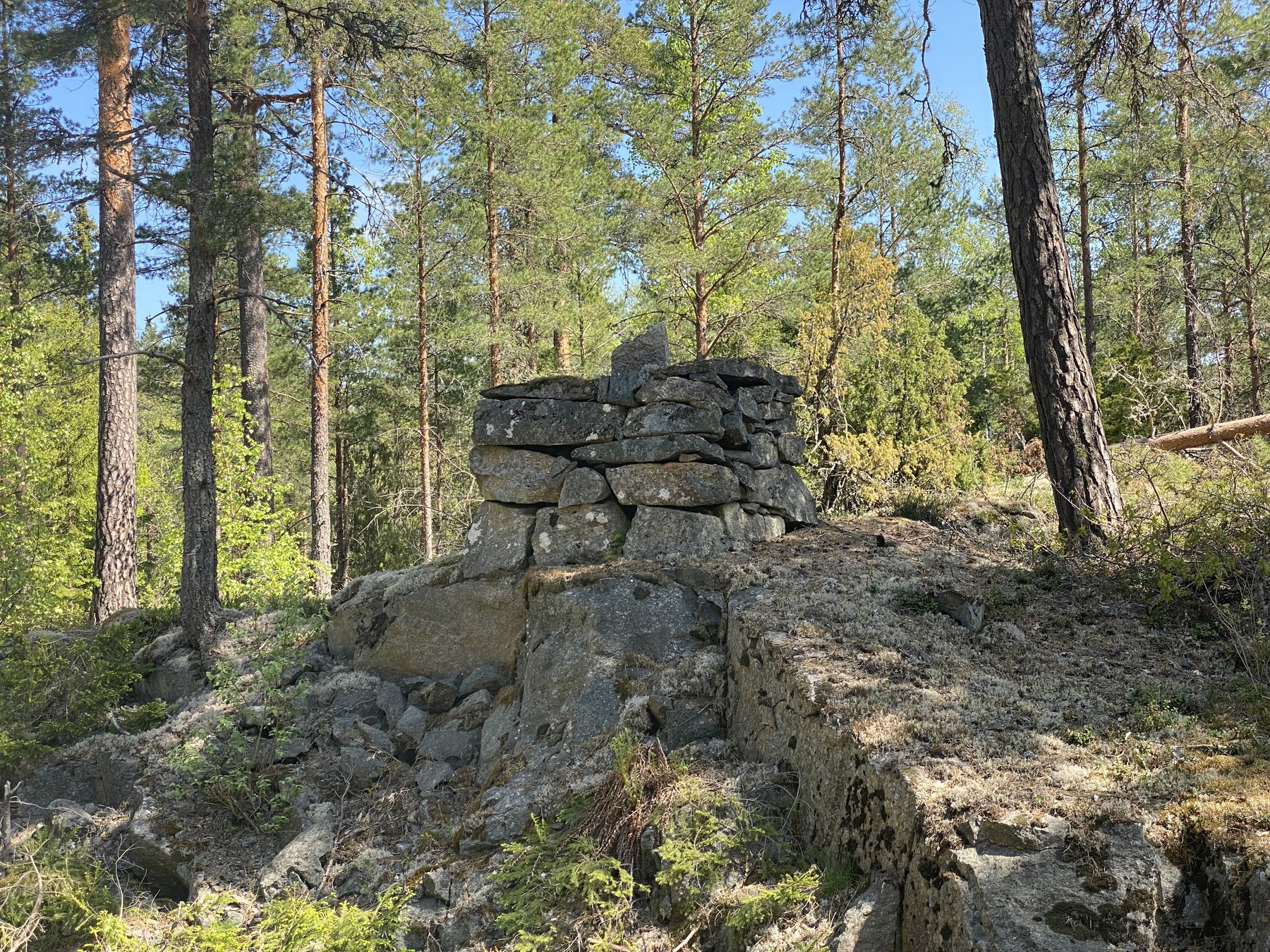 Milsten söder om Hästskosten